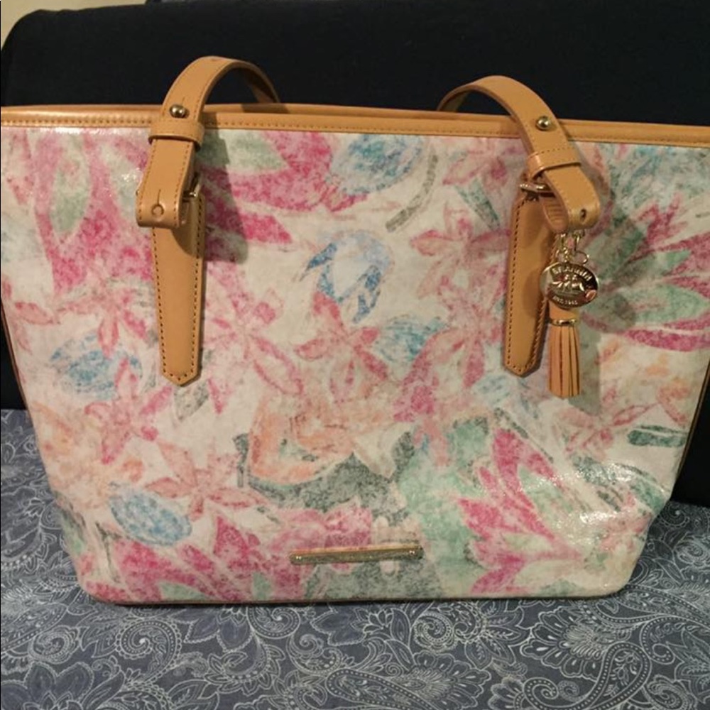 Brahmin handbag like new